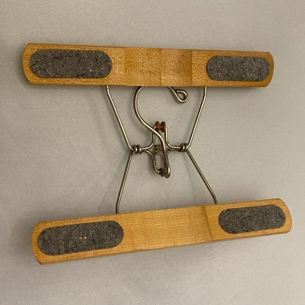 SETWELL Vintage Pants Clamp Hanger, OS